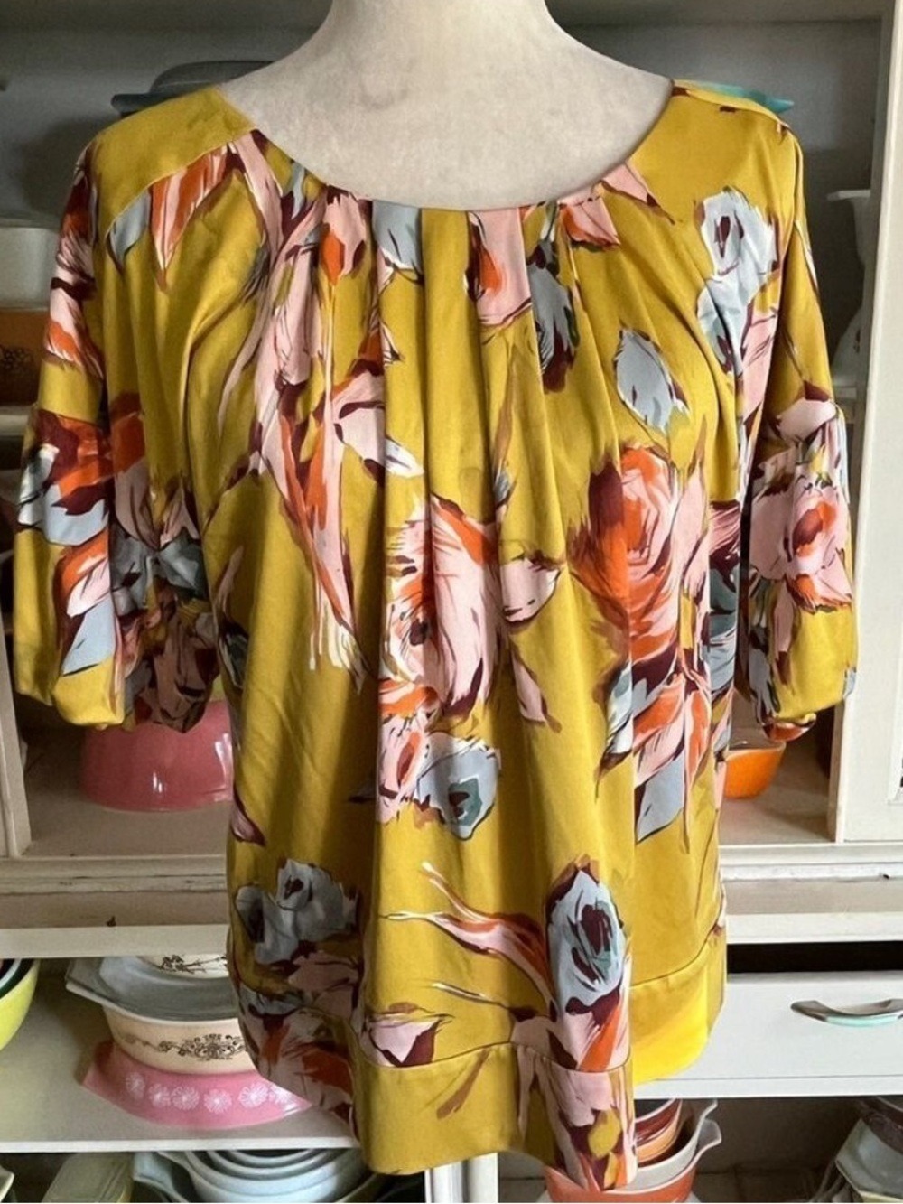 St. John SoCa Yellow Silk Floral Top - Size Medium